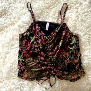 Small floral ruffle crop top
